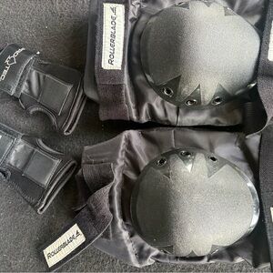 Adult Rollerblade Black Protective Knee and wrist Pads Set
